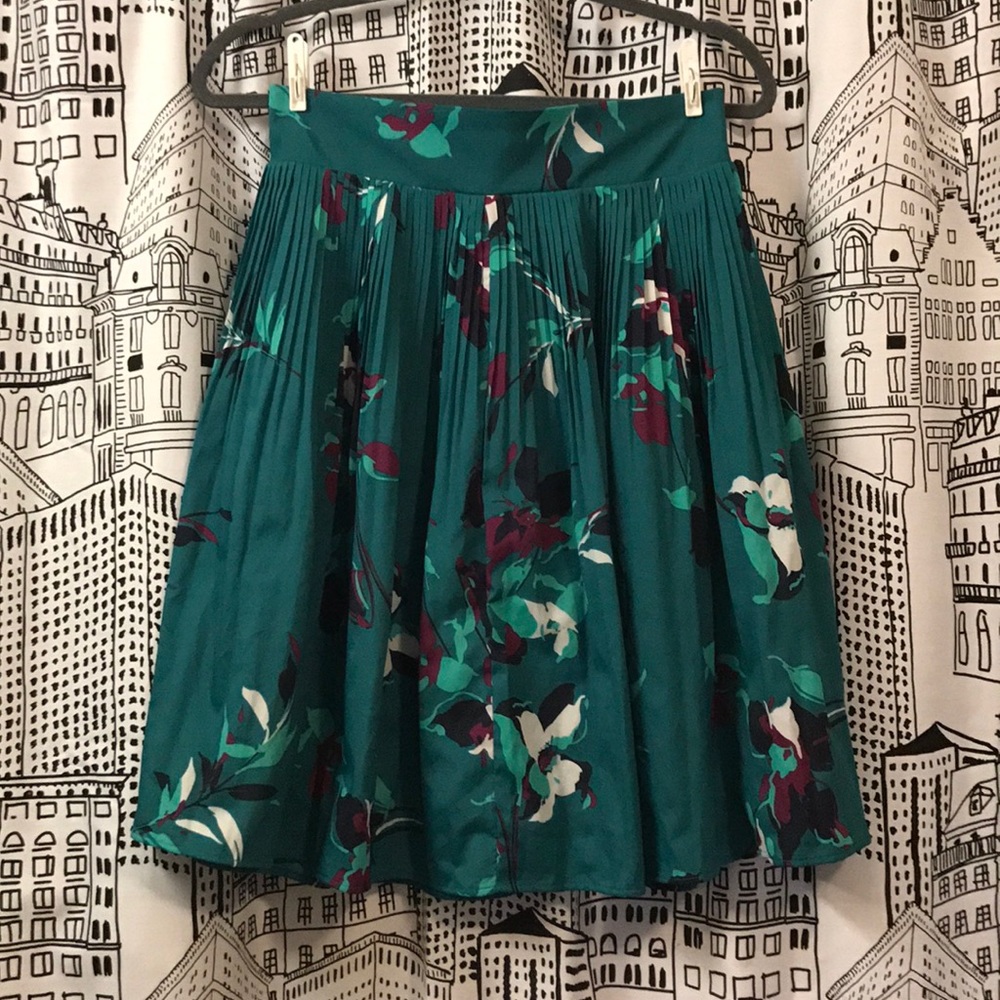 Green Pleated Floral Skirt